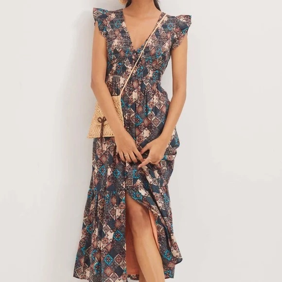 ANTHROPOLOGIE Peregrine Smocked Floral Midi Smocked Dress size Medium Petite - Picture 2 of 8